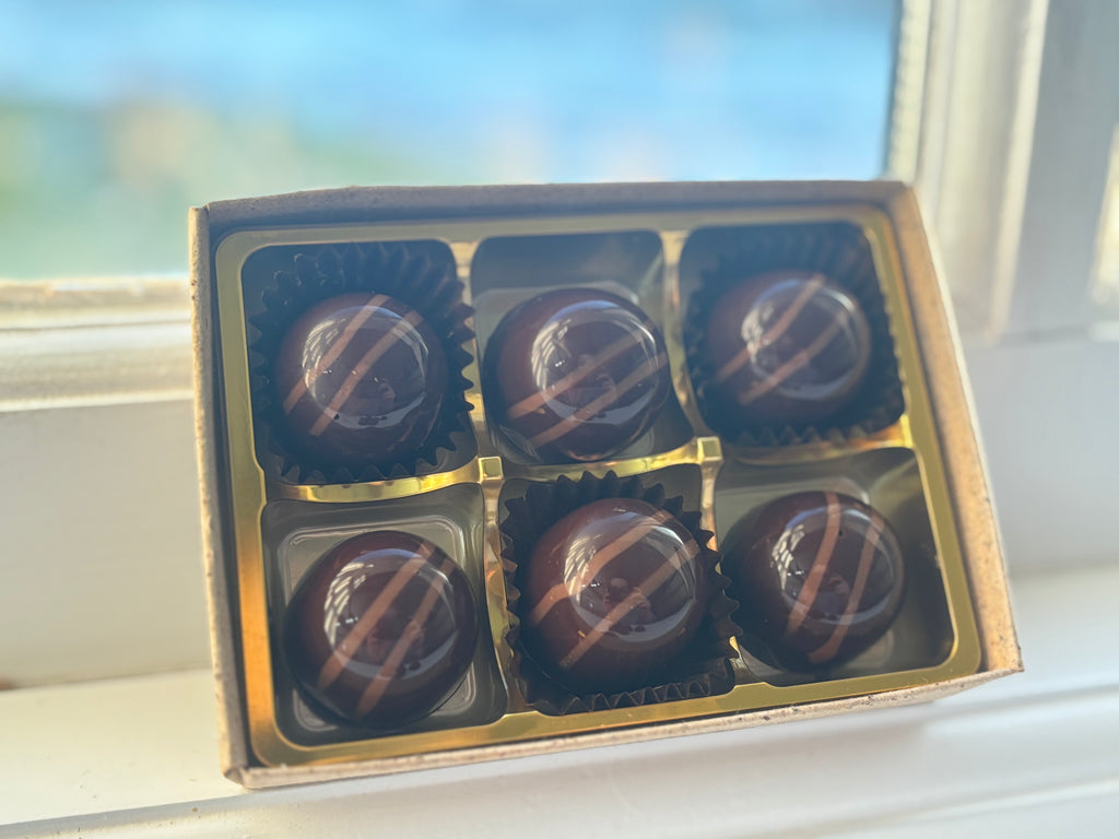 Dark 55% Gianduja Caramel Dome